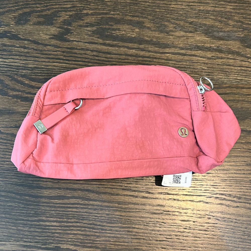 NWT Lululemon Belt Bag
